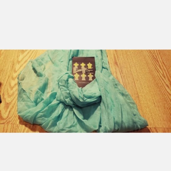 Multi Loop Scarf New - Picture 8 of 9